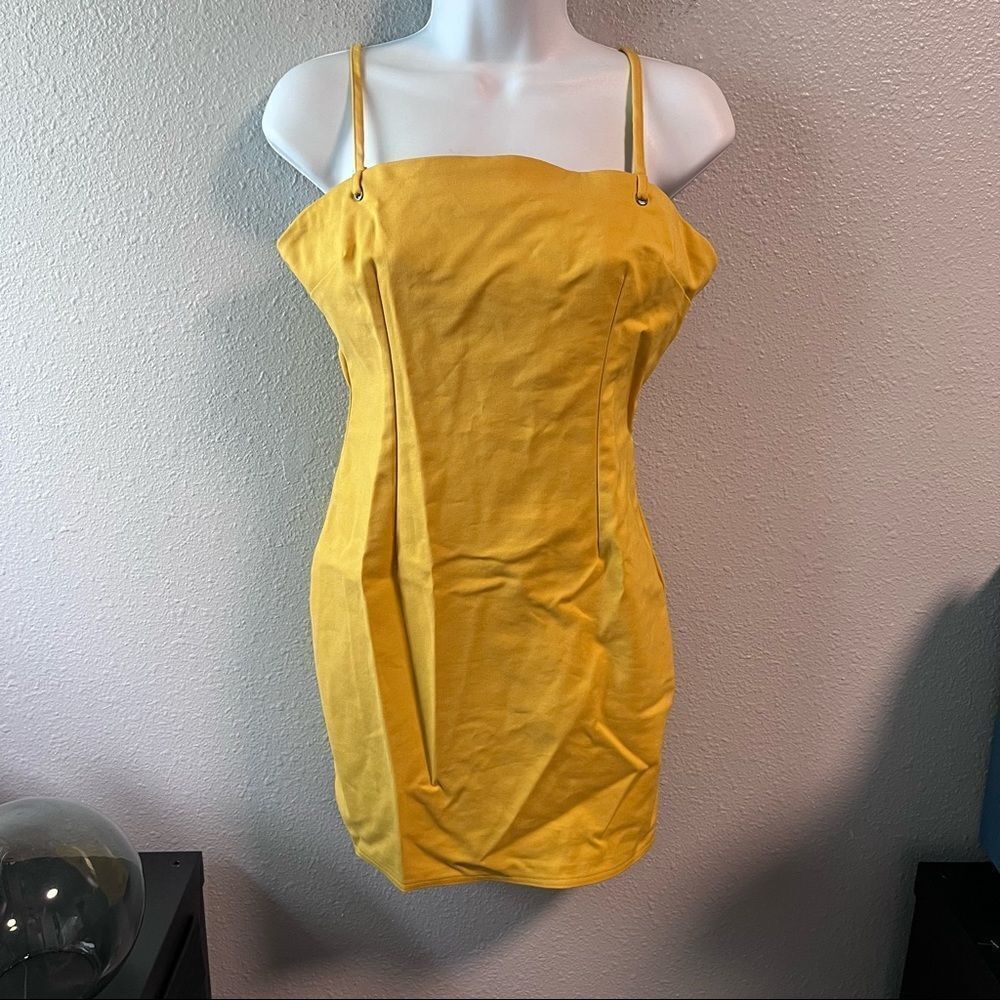 Superdownyellow Bodycondress